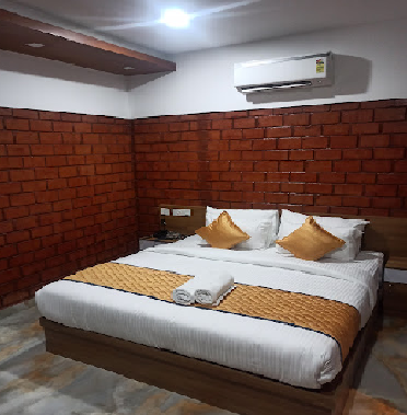 Thenmala Eco Friendly Hormuz Nest | AC Double Cottage 